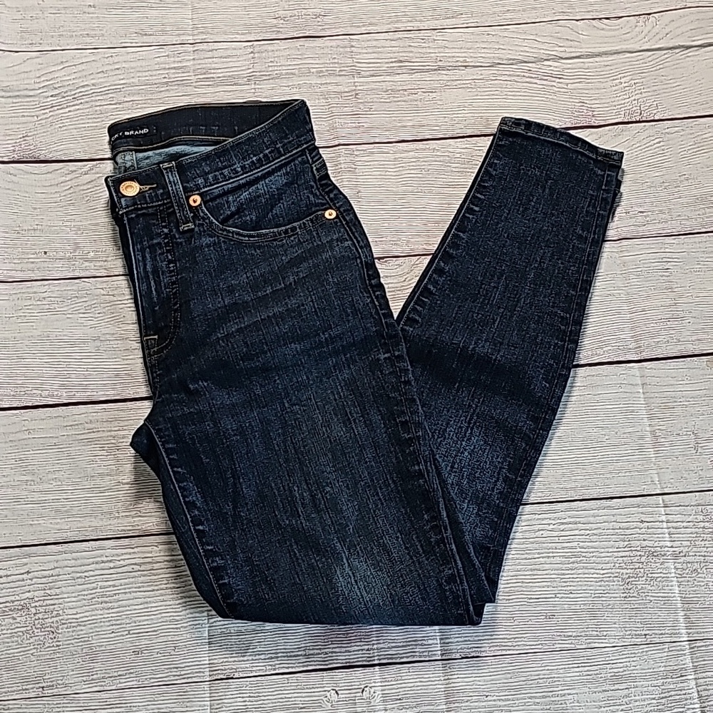Lucky Brand w26 dark denim skinny jeans